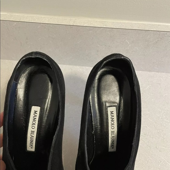 AUTHENTIC WOMENS MANOLO BLAHNIK BLACK SUEDE SHOES, HEELS, SIZE 39.5 - Picture 7 of 10